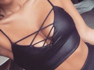 Erotični video klepet KattyAsFire