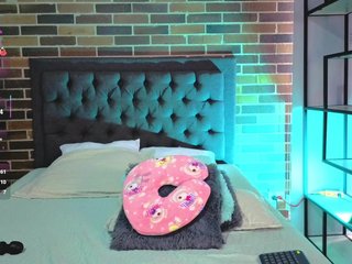 Erotični video klepet KattyPaezz