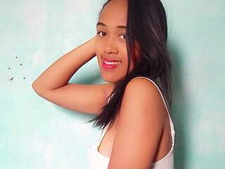 Erotični video klepet Keirah