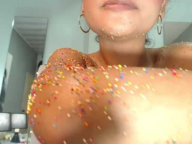 Fotografije kendallanders wellcome guys,who wants to try some of this delicious candy? fuck hard this candy at goal @599// #sexy #fingering #candy #amateur #latina [499 tokens remaining] [none]599