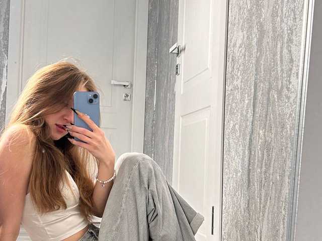 Fotografija profila Kiana-White