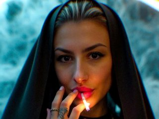 Erotični video klepet KillerWitch