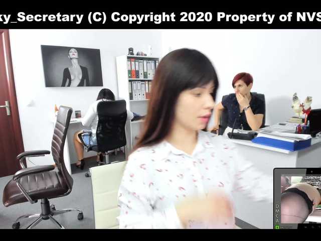 Oddajajo posnetke zaslona KinkyOffice