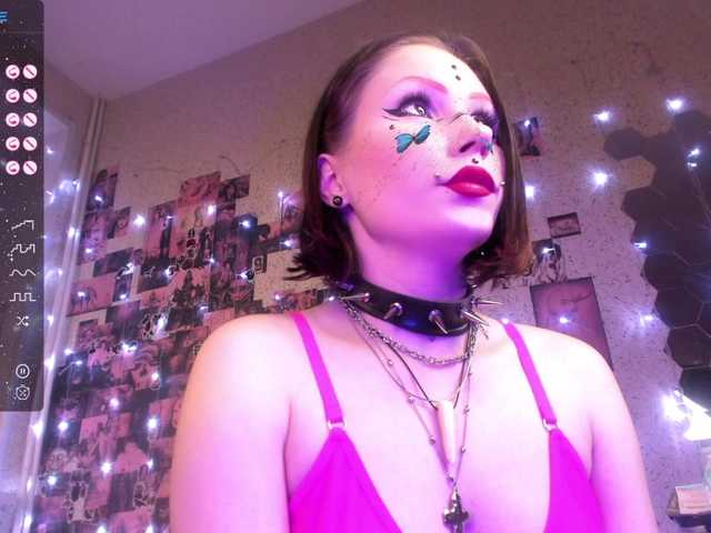 Oddajajo posnetke zaslona kinkypleasure