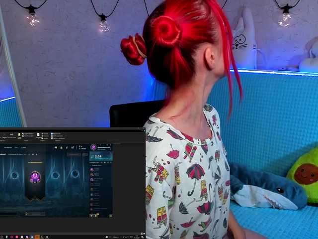 Oddajajo posnetke zaslona Kira_Li_Lime