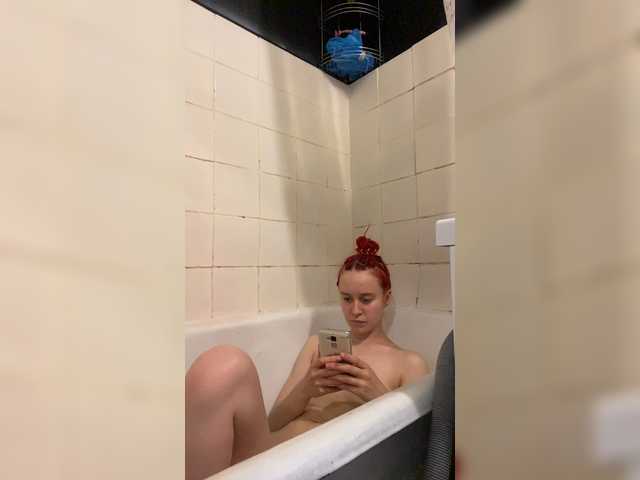 Oddajajo posnetke zaslona Kira_Li_Lime