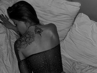 Erotični video klepet KiraNa