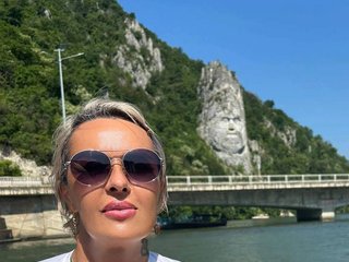 Erotični video klepet KirraWhite