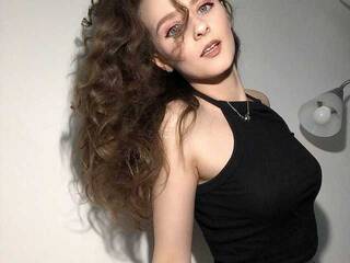 Erotični video klepet KisaraSims01