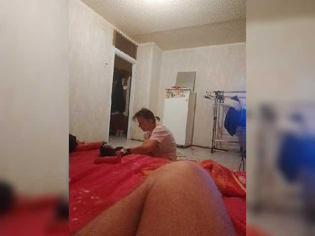 Oddajajo posnetke zaslona KissaAndr