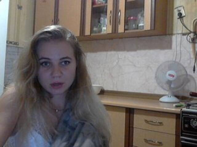 Oddajajo posnetke zaslona KittenLedy