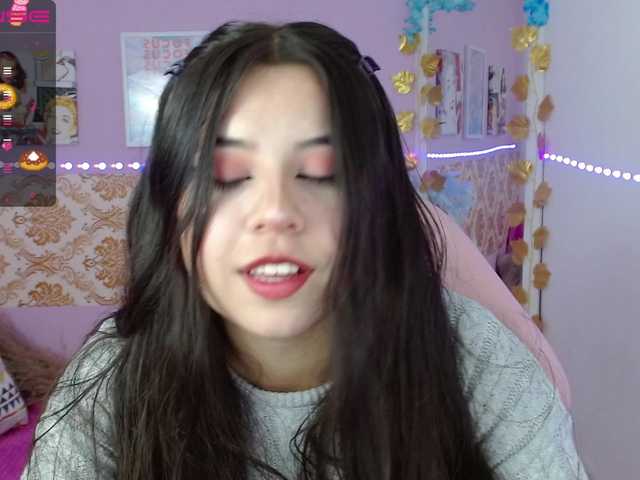 Oddajajo posnetke zaslona kittyy-tay