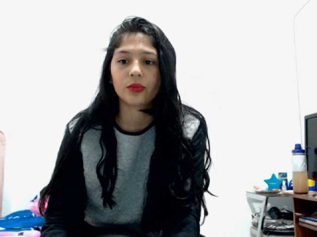 Oddajajo posnetke zaslona KNDYMIU