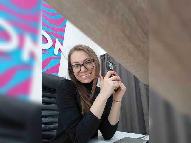 Oddajajo posnetke zaslona Konfeta-1