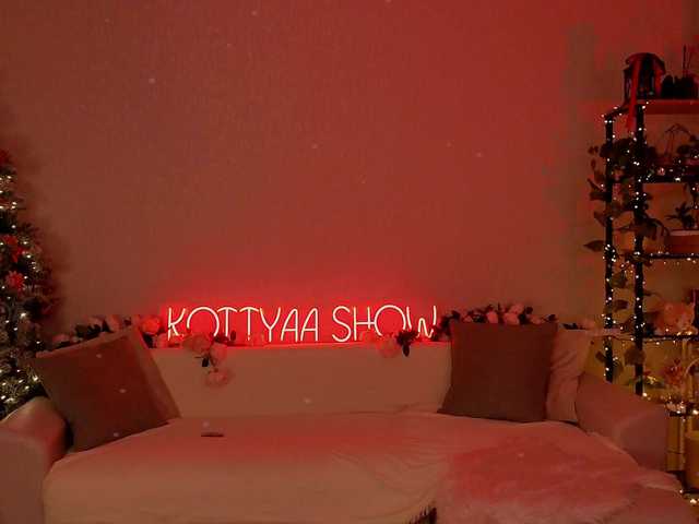 Oddajajo posnetke zaslona KOTTYAA