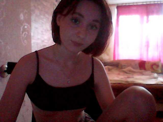 Oddajajo posnetke zaslona KristyMango