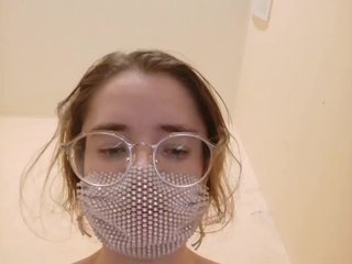 Erotični video klepet Kroshka-meow