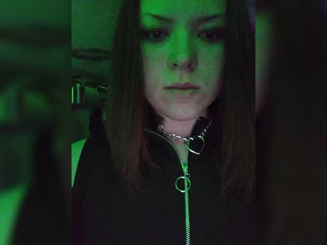 Oddajajo posnetke zaslona LadyBlack69