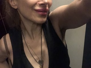 Erotični video klepet LadyJess