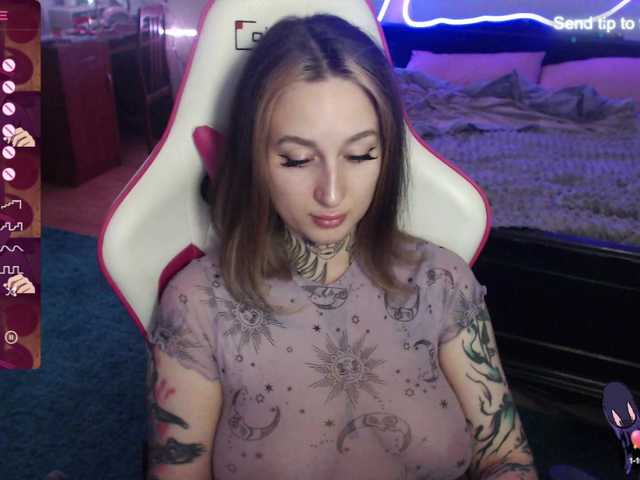 Oddajajo posnetke zaslona LadyMoonLight