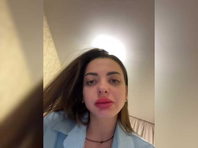 Oddajajo posnetke zaslona Ladysex99