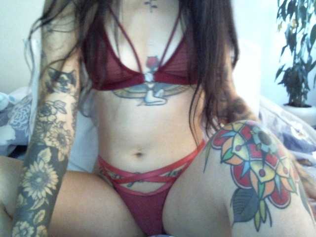 Oddajajo posnetke zaslona LanaStone