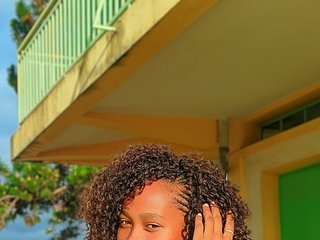 Erotični video klepet Larah00