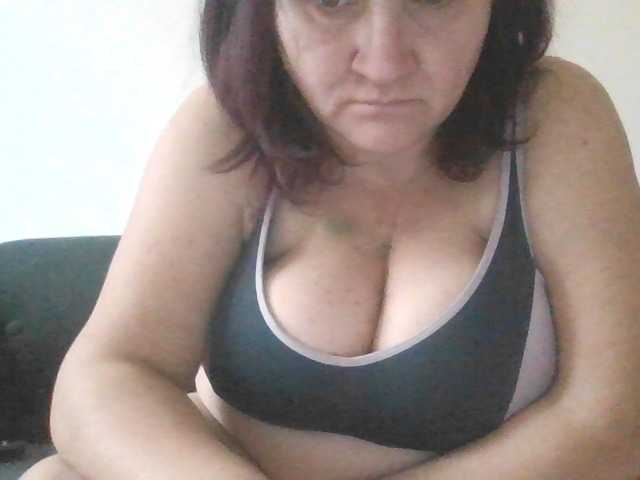 Fotografije LaraXXX33 Hello Today my bigg boobs are just 10 tok if u want see more I have menu try it!!