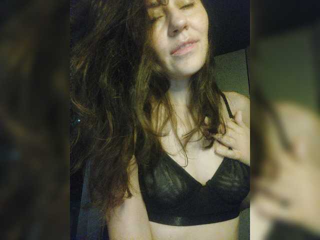 Oddajajo posnetke zaslona Larianna