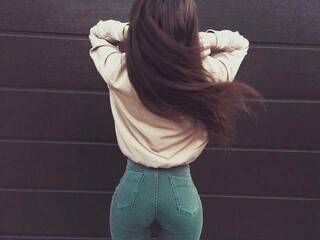 Erotični video klepet Laura--kai