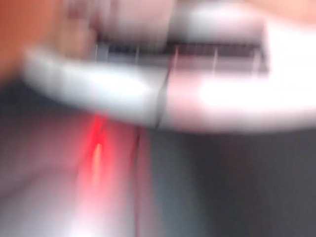 Oddajajo posnetke zaslona LaurenSanchez