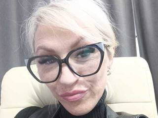 Erotični video klepet LekSae