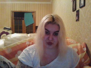 Oddajajo posnetke zaslona LeraOGirl