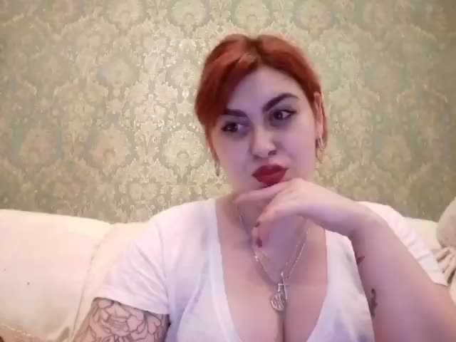 Oddajajo posnetke zaslona LeraOGirl
