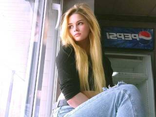 Erotični video klepet LetsRight