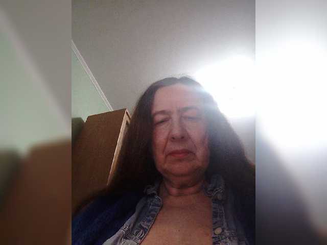 Oddajajo posnetke zaslona Levendin