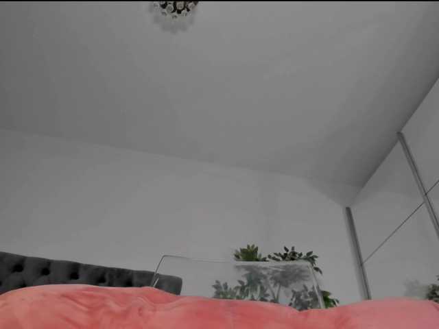 Oddajajo posnetke zaslona Lexxxxy