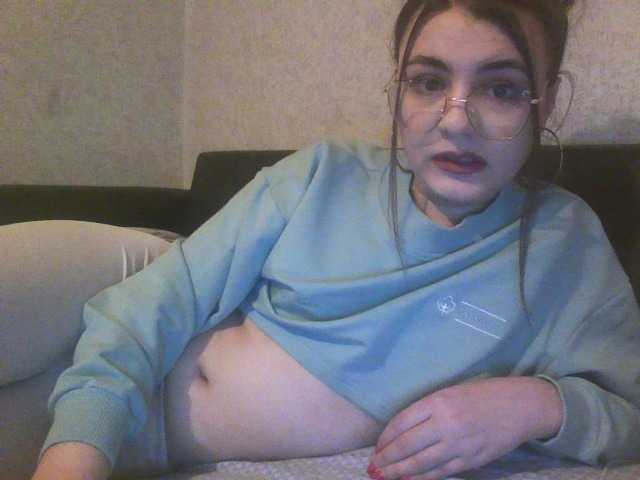 Oddajajo posnetke zaslona TRISHALU