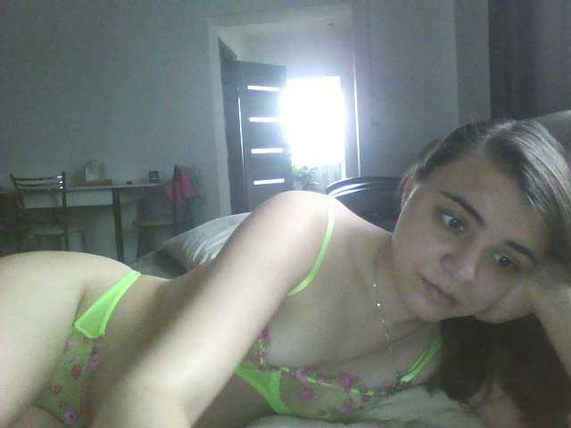 Oddajajo posnetke zaslona TRISHALU