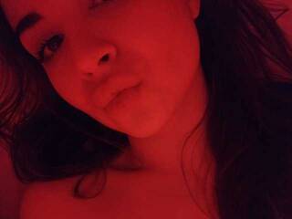 Erotični video klepet Lika-Indica