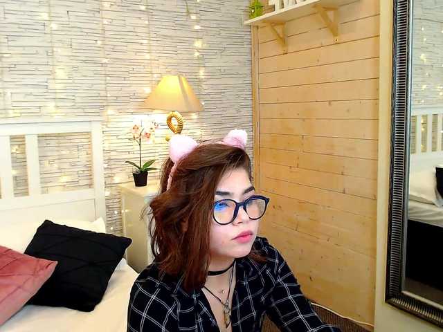 Oddajajo posnetke zaslona Like-Lucy