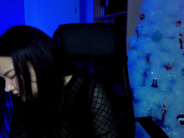 Oddajajo posnetke zaslona Lilit-Tilil