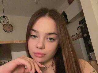 Erotični video klepet Lillits