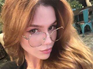 Erotični video klepet lilyeaston