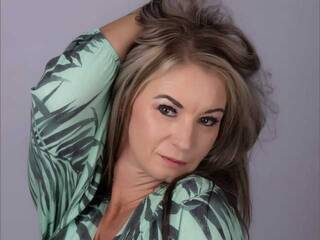 Erotični video klepet Lionessss