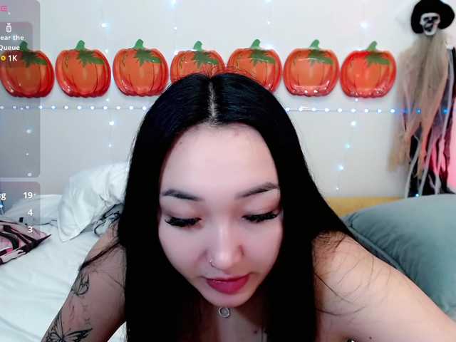 Fotografije Lioriio Sweet Asian Hentay Girl looking for a man who can please me ^^ Im sure that i know how to make u cum