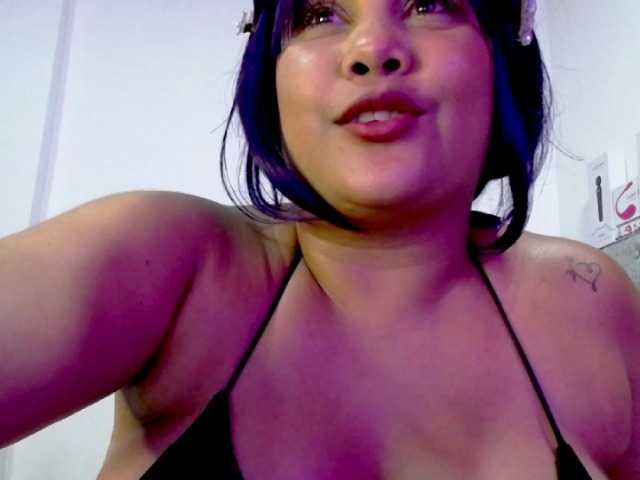 Fotografije lipsy-cute Explode my pussy with my lush #latina #curvy #bigass #cum #domi