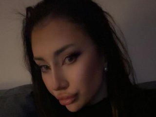 Erotični video klepet LissyLips