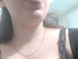 Erotični video klepet LittleQueen20