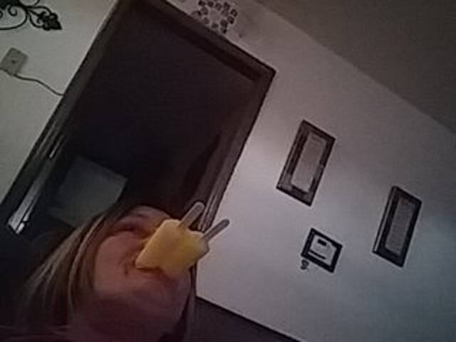 Oddajajo posnetke zaslona Littleshorty